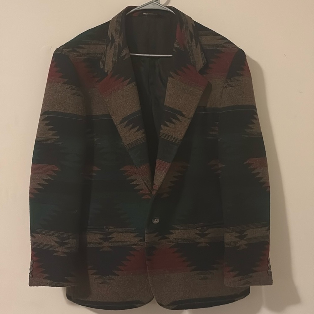 Vintage Southwest blazer, 2 button, brand Silverado, 
42 regular